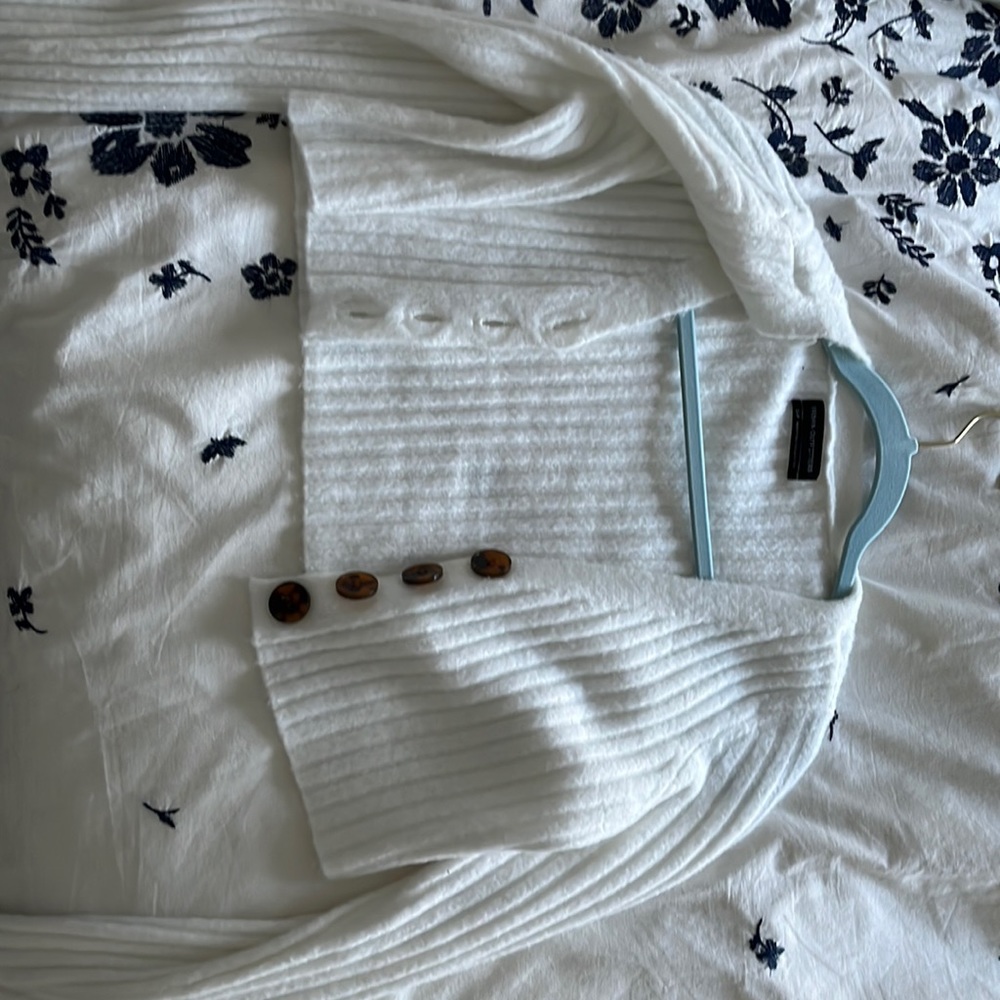White urban outfitters cardigan